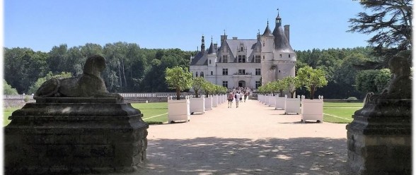Chenonceau castle - Loire Chateaux Walks